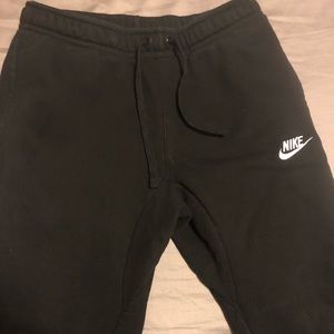 NIKE Men’s Sportswear Club fleece joggers